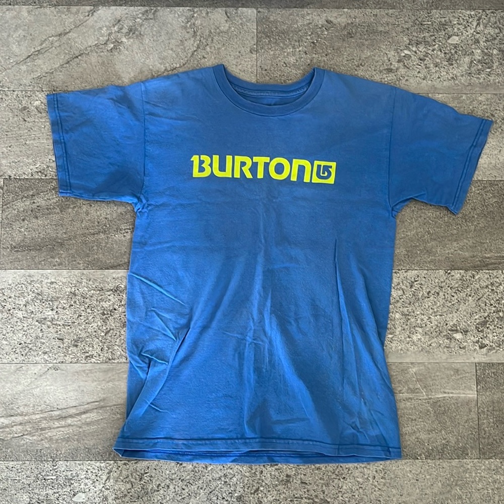 Men’s Burton short sleeve tee size small
